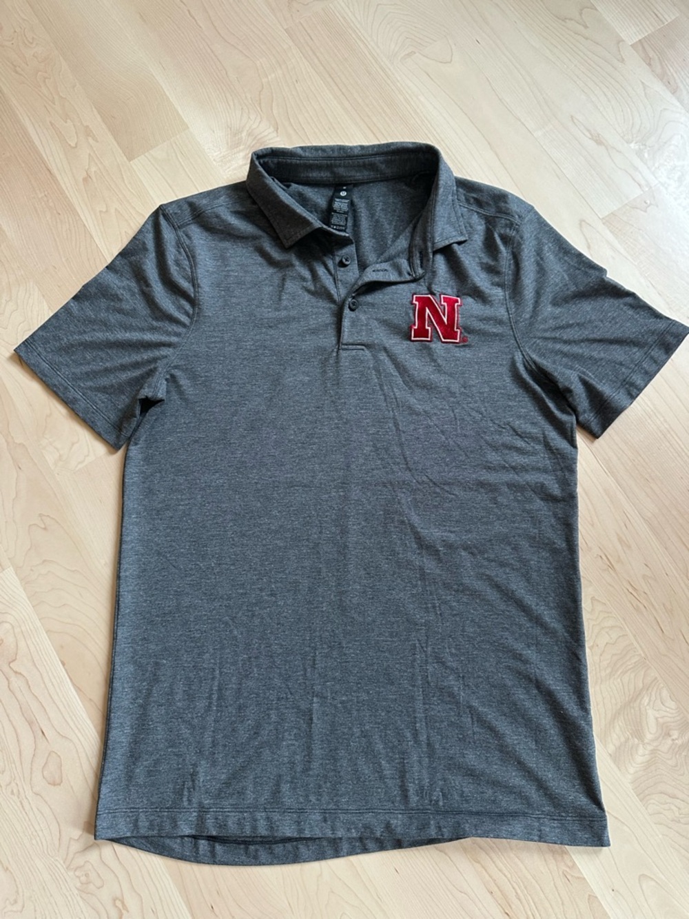 Men's Lululemon & University of Nebraska Heather Grey Polo w/ Signature Red 'N' - Picture 2 of 5